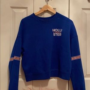 Blue HOLLISTER crew neck- rose-gold/white detail